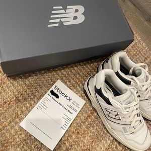 New Balance 550 Cream/Black Shoes